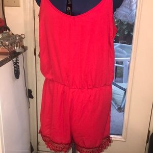 6n! Jump suit sizeL nwot red